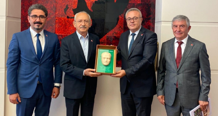 Ali Karaoba: Sayın Kılıçdaroğlu, Uşak'ın sorunlarına çözüm için destek sözü verdi