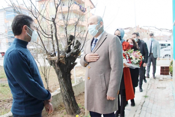 Uşak'ta covid19'la mücadelede hayatını kaybeden sağlık çalışanları için anma