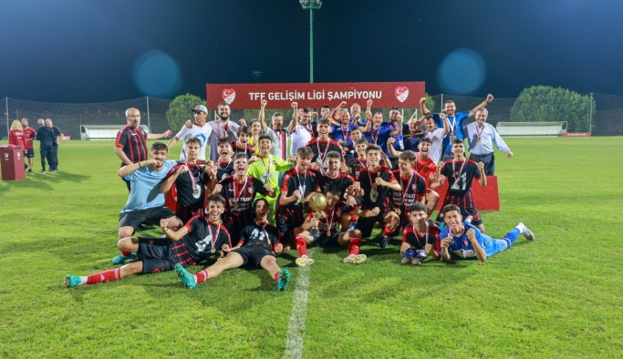 Uşakspor U17 Takımı, Türkiye şampiyonu oldu